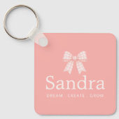 Preppy Roze Gingham Strik Geschenk Quote Sleutelhanger (Voorkant)