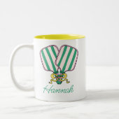 Preppy Roze Groen & Geel Pickleball Paddles Tweekleurige Koffiemok (Links)