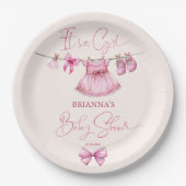 Preppy roze kleding op een lijn baby shower custom papieren bordje (Voorkant)