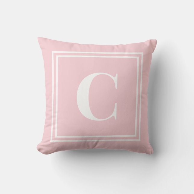 Preppy Roze Monogram Studentenhuis Kussen – Klassi (Voorkant)