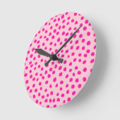Preppy roze Stippen Moderne dierlijke afdrukspots Ronde Klok (Hoek)