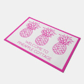 Preppy Roze Tropische Ananas Gepersonaliseerd Deurmat (Schuin)