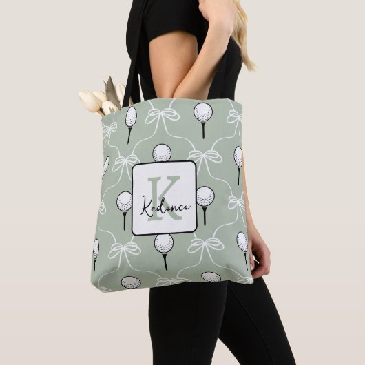 Preppy Sage Witte Strik Golf Patroon Monogram Tote Bag (Dichtbij)