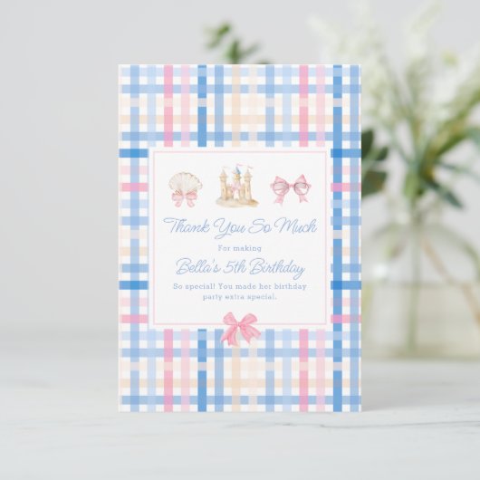 Preppy Seashell Sandcastle Pastel Gingham Bedankkaart (Staand voorkant)
