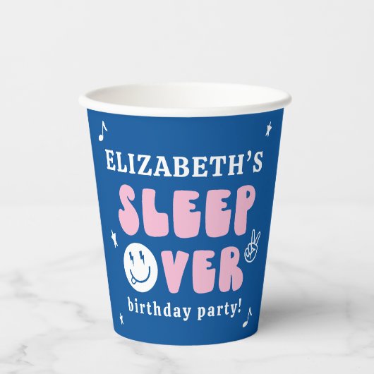 Preppy Slaap Over Tween Verjaardagsfeestje Papieren Bekers (Voorkant)