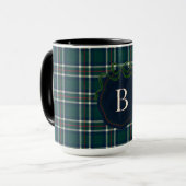 Preppy Tartan Plaid Kerst Monogram Mok (Voorkant links)