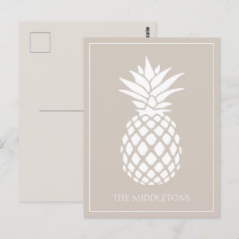 Preppy White Pineapple on Beige Briefkaart