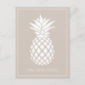 Preppy Witte Ananas op Beige Briefkaart (Voorkant)