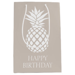 Preppy Witte Ananas op Beige Medium Cadeauzakje
