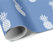 Preppy Witte Ananassen op Blauw Cadeaupapier (Rol Hoek)