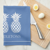 Preppy Witte Ananassen op Blauw Theedoek (Quarter Fold)