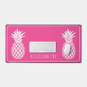 Preppy Witte Ananassen op Roze Bureaumat (Keyboard & Muis)