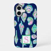 Preppy Zeeschelpen Navy Monogram iPhone 16 Hoesje (Achterkant)