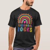 PreSchool Rocks Rainbow Girls Boys Teacher Hallo P T-shirt (Voorkant)