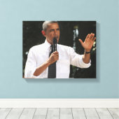 President Barack beantwoordt vragen over de situat Canvas Afdruk (Insitu (Houten vloer))