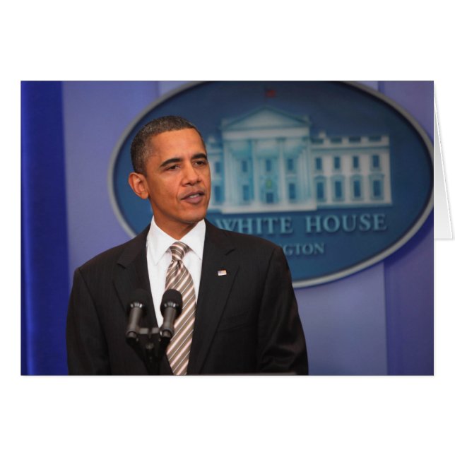 President Barack Obama doet een aankondiging (Voorkant Horizontaal)