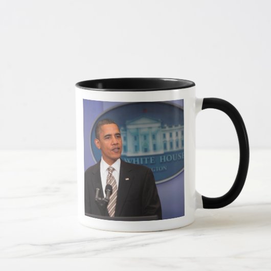 President Barack Obama doet een aankondiging Mok (Rechts)