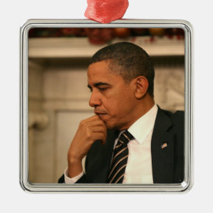 President Barack Obama overpeinst terwijl hij Metalen Ornament