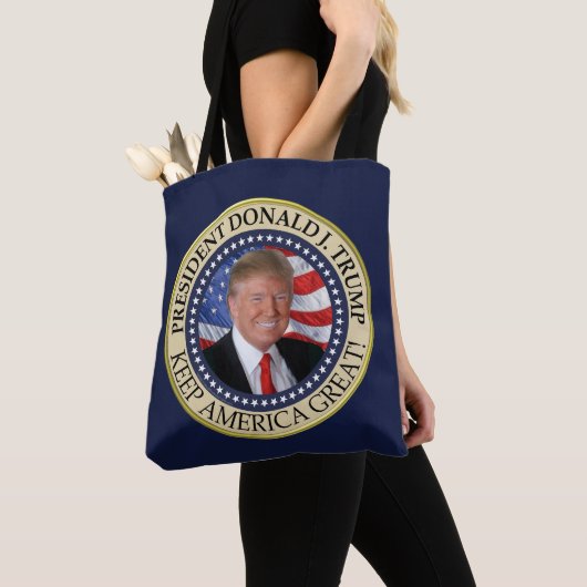 President Donald Trump 2020 Keep America Great Ame Tote Bag (Dichtbij)