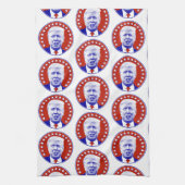 President Donald Trump in Red Theedoek (Verticaal)