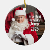 President Donald Trump Kerstman Kerst 2024 Keramisch Ornament (Voorkant)