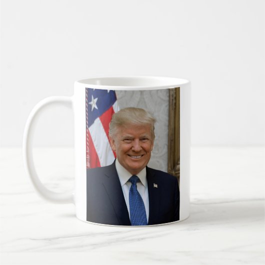 President Donald Trump Koffiemok (Links)