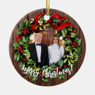 President Donald Trump & Melania 2022 Holly Wreath Keramisch Ornament