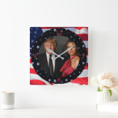 PRESIDENT DONALD TRUMP & MELANIA VIERKANTE KLOK (Huis)