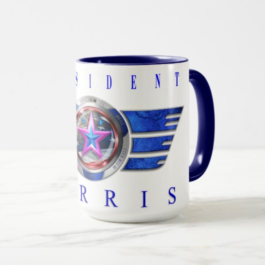 President Harris-Walz Wing Medallion Mok (Voorkant rechts)