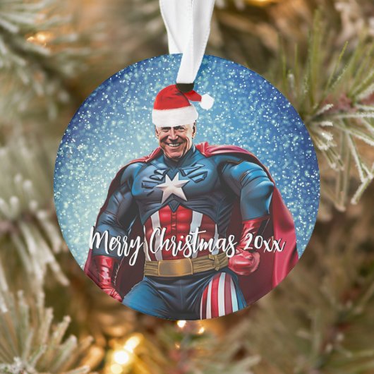 President Joe Biden en Santa Hat Ornament (Boom)