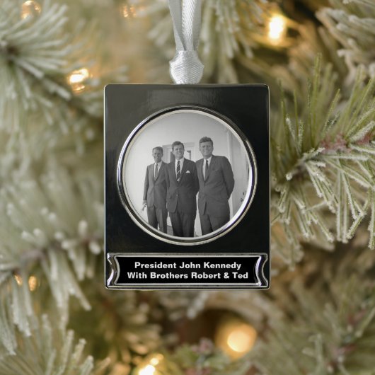 President John Kennedy & Brothers Amerikaanse Came Verzilverd Banner Ornament (Boom)