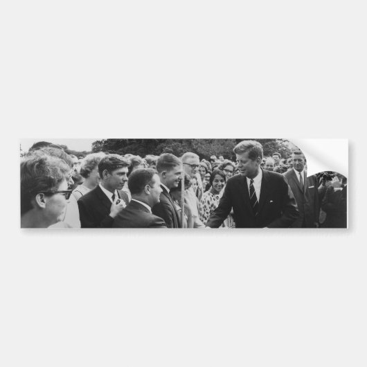 President Kennedy Greets Peace Corps Volunteers Bumpersticker (Voorkant)