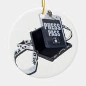 PressPassBriefcase.png Keramisch Ornament (Voorkant)