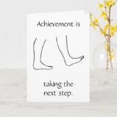 Prestaties zetten de volgende stap. Gefeliciteerde Kaart (Gele Bloem)