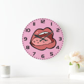 Pret-cartoon geopende mond en lippen grote klok (Huis)