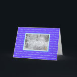 Prettig Chanoeka Besneeuwde Takken Feestelijke Vou Feestdagen Kaart<br><div class="desc">Deze prettige Chanoeka besneeuwde takken feestelijke vouwkaart bevat een winters beeld op een herhalend patroon van “Prettig Chanoeka” op een blauwe achtergrond. De binnenkant bevat de tekst: “Moge u gezegend zijn en moge uw seizoen gevuld zijn met warmte en licht. Prettig Chanoeka!” En onder de tekst gloeit een klein draaiend...</div>