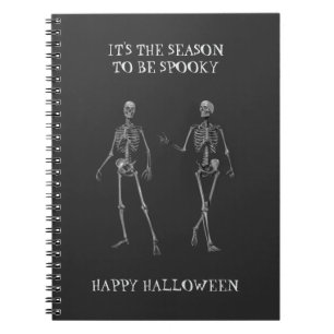 Prettig Halloween. Grappige skelet vrienden Notitieboek