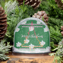 Prettig kerstfeest groene boom sneeuwbol