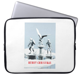 Prettig kerstfeest. Monster ijsculpturen Laptop Sleeve