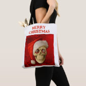 Prettig kerstfeest. Schedel met kerstmuts Tote Bag (Dichtbij)