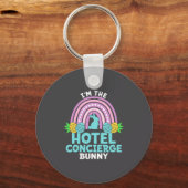 Prettig Pasen Ik Ben De Hotel Conciërge Konijn Sleutelhanger (Voorkant)