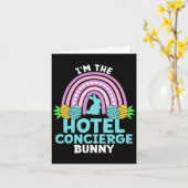 Prettig Pasen Ik ben het hotelconciërge konijn Kaart (Gele Bloem)