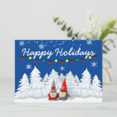 Prettig Vakantie Gnome Sneeuwbomen Kerstkaart (Staand voorkant)