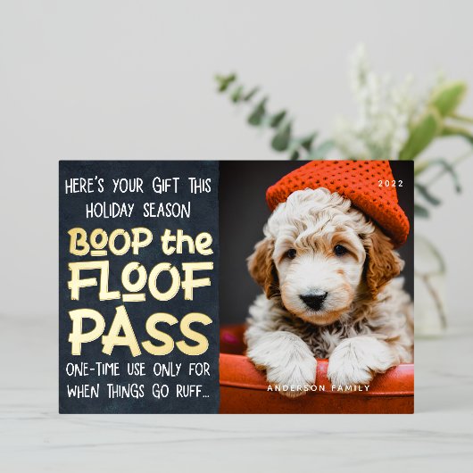 Prettig Vakantie Modern Grappig Huisdier Foto Folie Feestdagenkaart (Staand Voorkant)