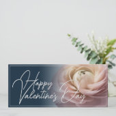 Prettig Valentijnsdag met grote roze roos (Staand voorkant)
