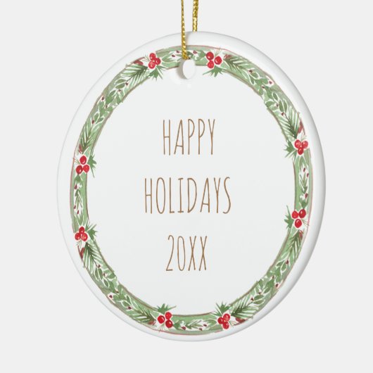 Prettige feestdagen 20XX Familienaam Krans Bessen Keramisch Ornament (Links)