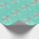 Prettige feestdagen Christmas Flamingo Cadeaupapier<br><div class="desc">Stijlvol ontwerp met een retro-touch met festive roze flamingos met rode kerstmantels,  sterren en palmbomen,  versierd met bubbels tegen een waterachtergrond. Een aanpasbaar ontwerp dat u kunt aanpassen aan uw eigen tekst,  afbeeldingen en ideeën. Een origineel digitaal afbeelding gemaakt door Quirky Chic.</div>