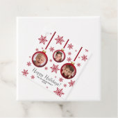 Prettige feestdagen Feestelijke Rode Baubles 3 Fot Bedankjes Labels (In situ)