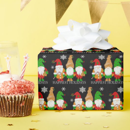 prettige feestdagen Gnomen en Snowflakes Kerstmis Cadeaupapier (Verjaardagsfeest)