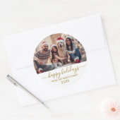 Prettige feestdagen Gold White Script Family Foto Ronde Sticker (Envelop)